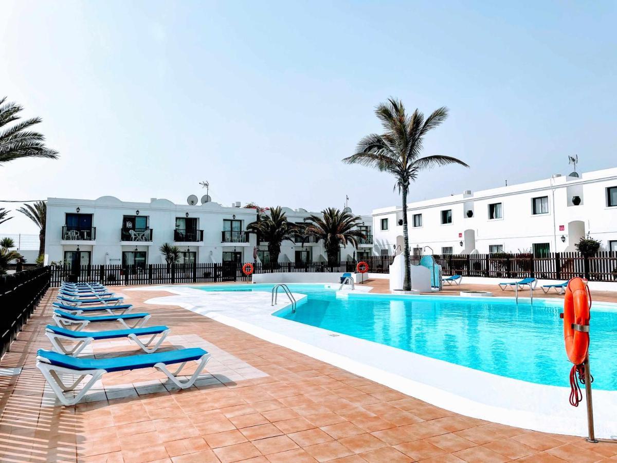 Armonia Pool View & Wi-Fi By Irent Fuerteventura Apartment Corralejo Exterior photo